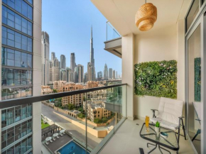 Downtown dubai with burj khalifa view haven heights holiday homes